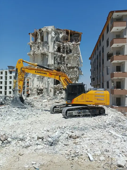Mersin Palplanş: kentsel dönüşüm sahasında yıkım ve kazı